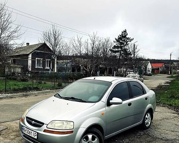 Сірий Шевроле Авео, об'ємом двигуна 1.5 л та пробігом 255 тис. км за 3000 $, фото 6 на Automoto.ua