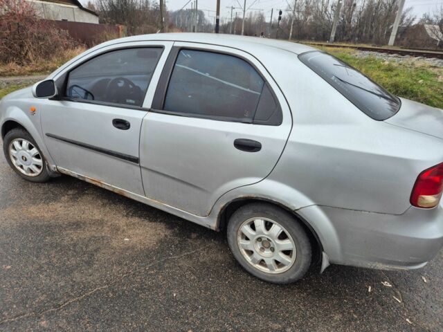 Серый Шевроле Авео, объемом двигателя 1.5 л и пробегом 266 тыс. км за 2100 $, фото 2 на Automoto.ua