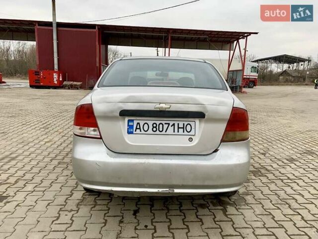 Сірий Шевроле Авео, об'ємом двигуна 1.5 л та пробігом 200 тис. км за 1050 $, фото 6 на Automoto.ua