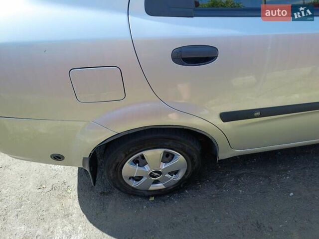 Сірий Шевроле Авео, об'ємом двигуна 1.5 л та пробігом 303 тис. км за 2750 $, фото 3 на Automoto.ua
