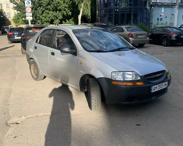 Сірий Шевроле Авео, об'ємом двигуна 1.5 л та пробігом 292 тис. км за 2899 $, фото 5 на Automoto.ua
