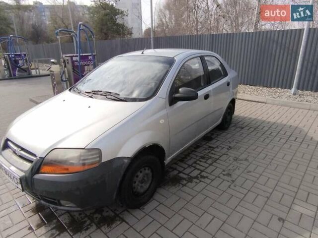 Серый Шевроле Авео, объемом двигателя 0 л и пробегом 165 тыс. км за 2400 $, фото 2 на Automoto.ua