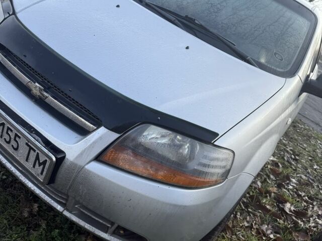 Серый Шевроле Авео, объемом двигателя 1.5 л и пробегом 137 тыс. км за 2350 $, фото 1 на Automoto.ua