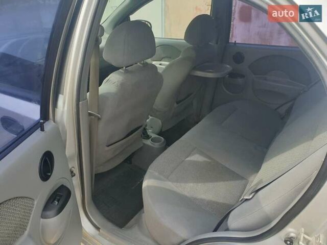 Серый Шевроле Авео, объемом двигателя 1.5 л и пробегом 280 тыс. км за 4300 $, фото 12 на Automoto.ua