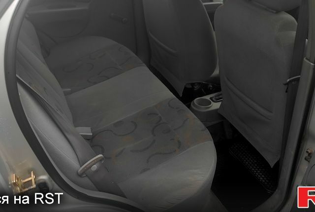 Серый Шевроле Авео, объемом двигателя 1.5 л и пробегом 196 тыс. км за 2200 $, фото 5 на Automoto.ua