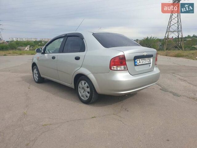 Серый Шевроле Авео, объемом двигателя 1.5 л и пробегом 280 тыс. км за 4300 $, фото 3 на Automoto.ua