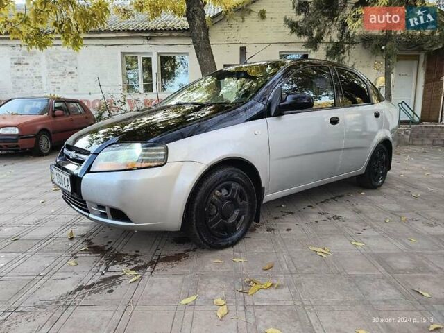 Серый Шевроле Авео, объемом двигателя 1.5 л и пробегом 340 тыс. км за 2500 $, фото 6 на Automoto.ua