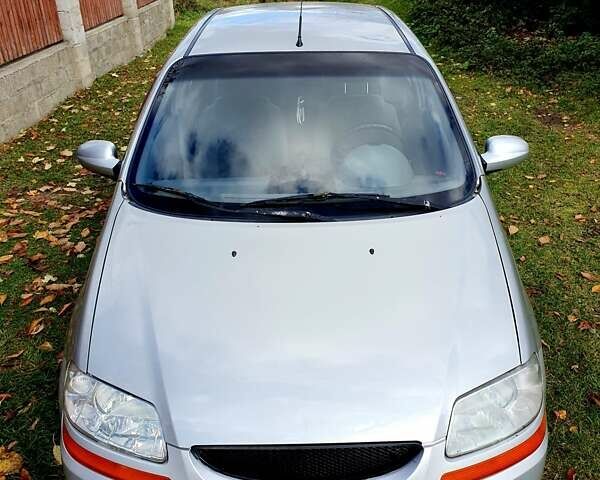 Серый Шевроле Авео, объемом двигателя 1.5 л и пробегом 188 тыс. км за 2000 $, фото 13 на Automoto.ua