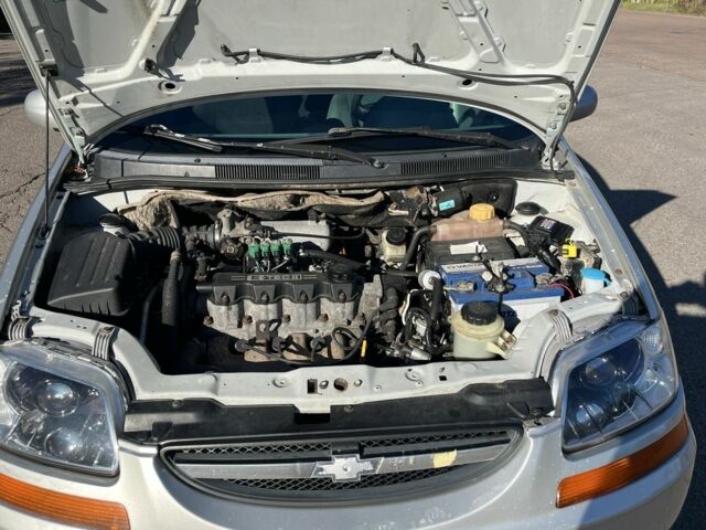 Сірий Шевроле Авео, об'ємом двигуна 1.5 л та пробігом 230 тис. км за 2200 $, фото 7 на Automoto.ua