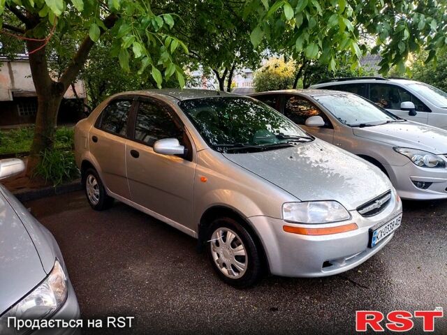 Серый Шевроле Авео, объемом двигателя 1.5 л и пробегом 200 тыс. км за 2750 $, фото 1 на Automoto.ua