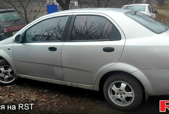 Серый Шевроле Авео, объемом двигателя 1.5 л и пробегом 196 тыс. км за 2200 $, фото 2 на Automoto.ua