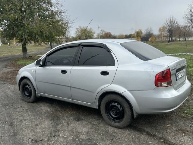 Серый Шевроле Авео, объемом двигателя 1.5 л и пробегом 167 тыс. км за 1299 $, фото 2 на Automoto.ua