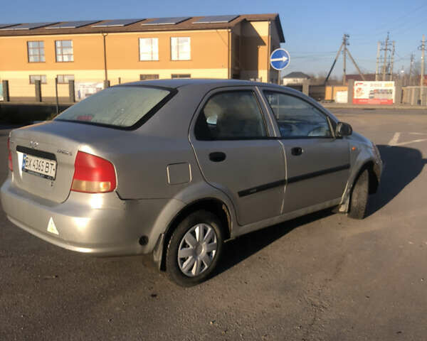 Серый Шевроле Авео, объемом двигателя 1.5 л и пробегом 250 тыс. км за 1650 $, фото 1 на Automoto.ua