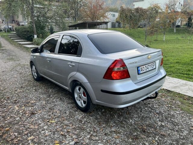 Сірий Шевроле Авео, об'ємом двигуна 1.4 л та пробігом 220 тис. км за 2600 $, фото 3 на Automoto.ua