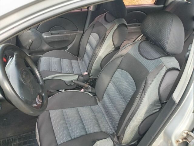 Серый Шевроле Авео, объемом двигателя 1.5 л и пробегом 190 тыс. км за 2350 $, фото 2 на Automoto.ua