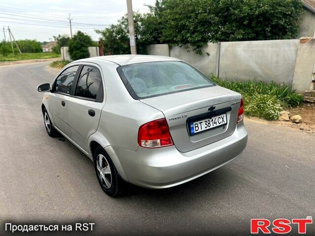 Серый Шевроле Авео, объемом двигателя 1.5 л и пробегом 220 тыс. км за 1650 $, фото 1 на Automoto.ua