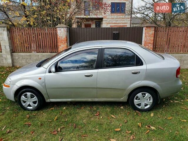 Серый Шевроле Авео, объемом двигателя 1.5 л и пробегом 188 тыс. км за 2000 $, фото 9 на Automoto.ua