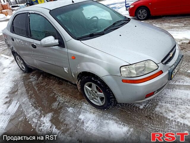 Сірий Шевроле Авео, об'ємом двигуна 1.5 л та пробігом 330 тис. км за 2500 $, фото 1 на Automoto.ua