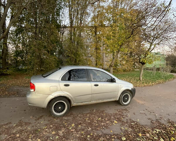 Сірий Шевроле Авео, об'ємом двигуна 1.5 л та пробігом 385 тис. км за 2200 $, фото 14 на Automoto.ua