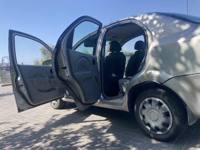 Серый Шевроле Авео, объемом двигателя 1.5 л и пробегом 341 тыс. км за 2000 $, фото 11 на Automoto.ua