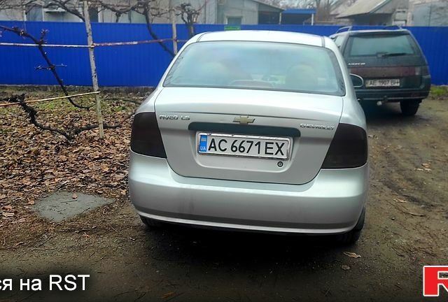 Серый Шевроле Авео, объемом двигателя 1.5 л и пробегом 196 тыс. км за 2200 $, фото 3 на Automoto.ua