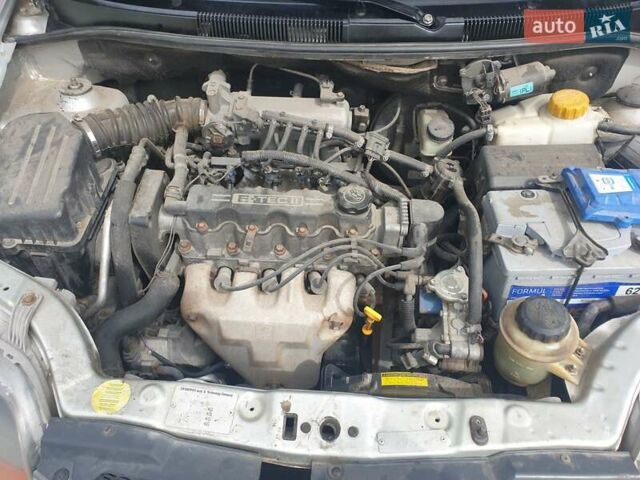 Серый Шевроле Авео, объемом двигателя 1.5 л и пробегом 280 тыс. км за 4300 $, фото 15 на Automoto.ua