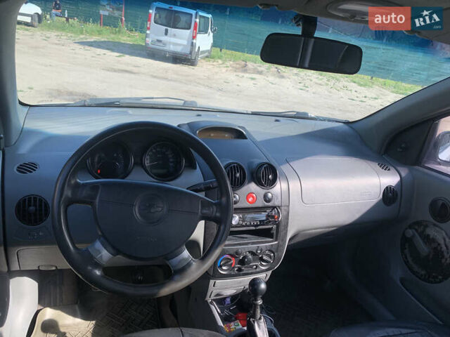 Сірий Шевроле Авео, об'ємом двигуна 1.5 л та пробігом 292 тис. км за 2899 $, фото 8 на Automoto.ua