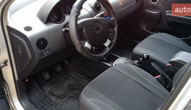 Серый Шевроле Авео, объемом двигателя 1.5 л и пробегом 273 тыс. км за 3400 $, фото 10 на Automoto.ua