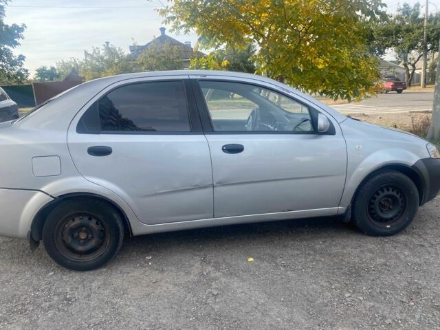 Сірий Шевроле Авео, об'ємом двигуна 0.15 л та пробігом 260 тис. км за 2800 $, фото 2 на Automoto.ua