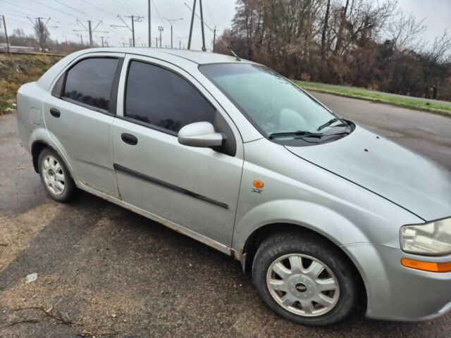 Серый Шевроле Авео, объемом двигателя 1.5 л и пробегом 266 тыс. км за 2100 $, фото 6 на Automoto.ua