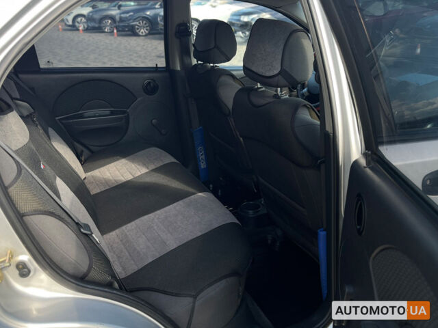 Сірий Шевроле Авео, об'ємом двигуна 1.5 л та пробігом 99 тис. км за 4990 $, фото 25 на Automoto.ua