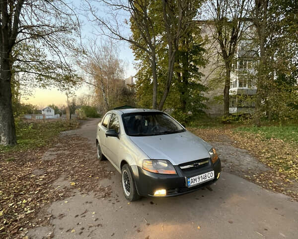 Сірий Шевроле Авео, об'ємом двигуна 1.5 л та пробігом 385 тис. км за 2200 $, фото 3 на Automoto.ua