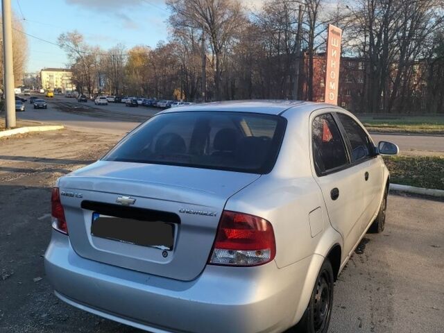 Сірий Шевроле Авео, об'ємом двигуна 0 л та пробігом 290 тис. км за 3000 $, фото 2 на Automoto.ua