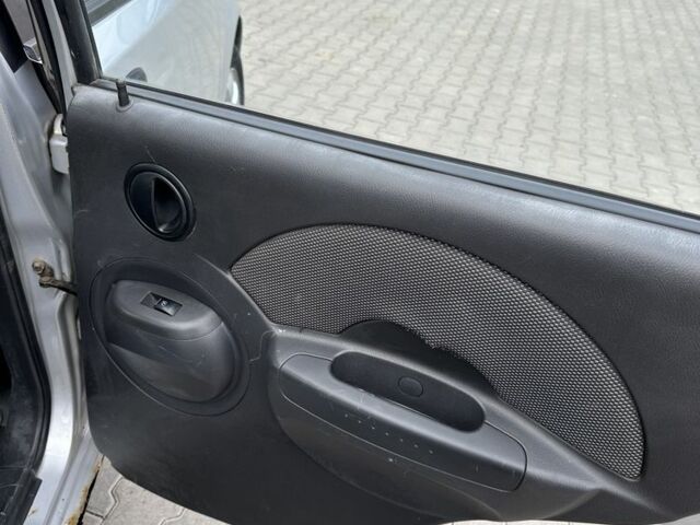 Серый Шевроле Авео, объемом двигателя 1.5 л и пробегом 126 тыс. км за 2650 $, фото 17 на Automoto.ua