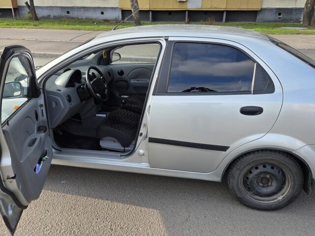 Серый Шевроле Авео, объемом двигателя 1.5 л и пробегом 120 тыс. км за 3400 $, фото 6 на Automoto.ua