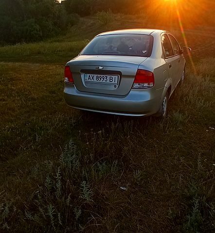 Серый Шевроле Авео, объемом двигателя 1.5 л и пробегом 174 тыс. км за 2850 $, фото 1 на Automoto.ua