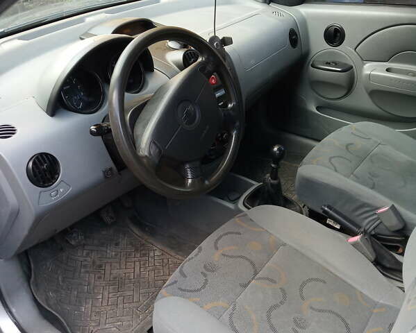 Серый Шевроле Авео, объемом двигателя 1.5 л и пробегом 260 тыс. км за 3000 $, фото 3 на Automoto.ua