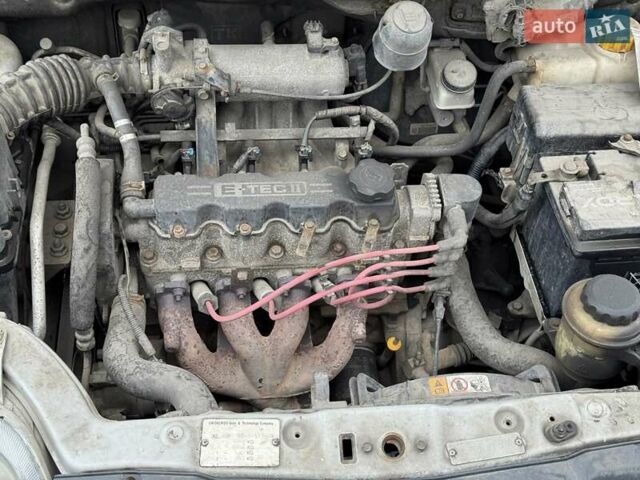 Серый Шевроле Авео, объемом двигателя 1.5 л и пробегом 294 тыс. км за 2700 $, фото 14 на Automoto.ua