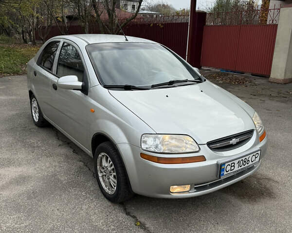 Сірий Шевроле Авео, об'ємом двигуна 1.5 л та пробігом 229 тис. км за 4000 $, фото 4 на Automoto.ua