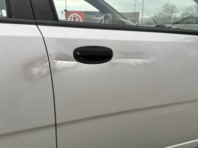 Серый Шевроле Авео, объемом двигателя 1.5 л и пробегом 126 тыс. км за 2650 $, фото 10 на Automoto.ua