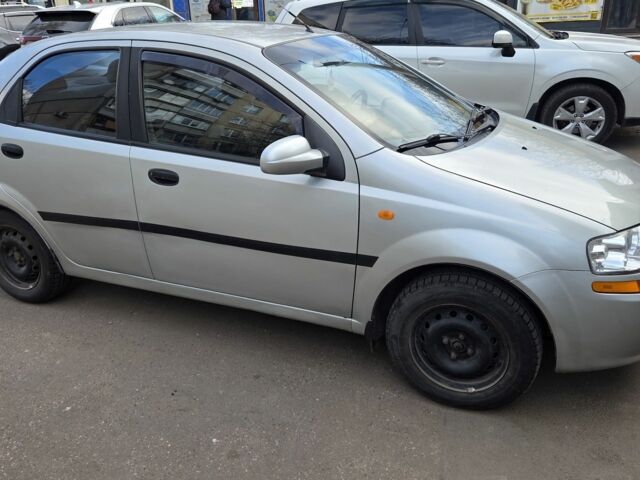 Серый Шевроле Авео, объемом двигателя 1.5 л и пробегом 120 тыс. км за 3400 $, фото 2 на Automoto.ua