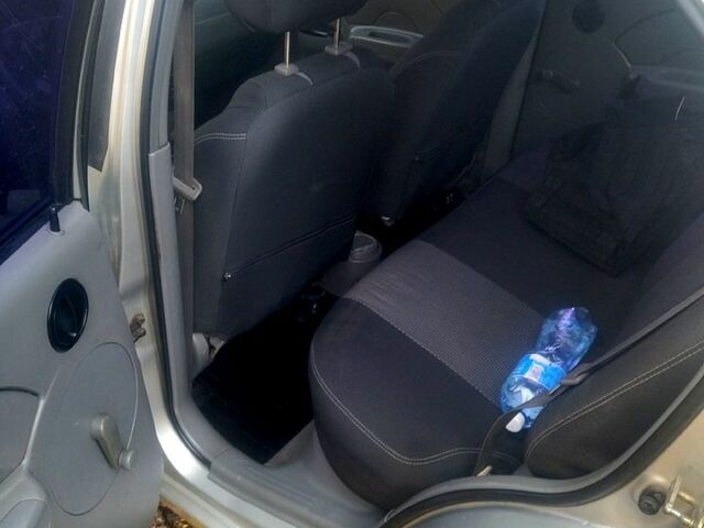 Серый Шевроле Авео, объемом двигателя 1.5 л и пробегом 370 тыс. км за 2400 $, фото 6 на Automoto.ua