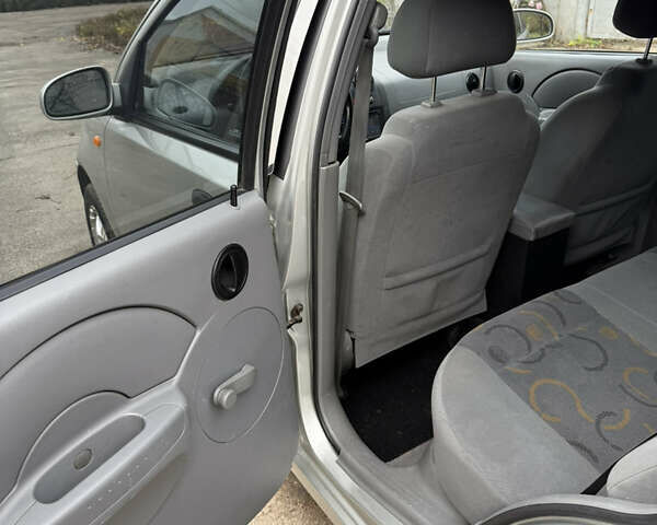 Сірий Шевроле Авео, об'ємом двигуна 1.5 л та пробігом 229 тис. км за 4000 $, фото 10 на Automoto.ua