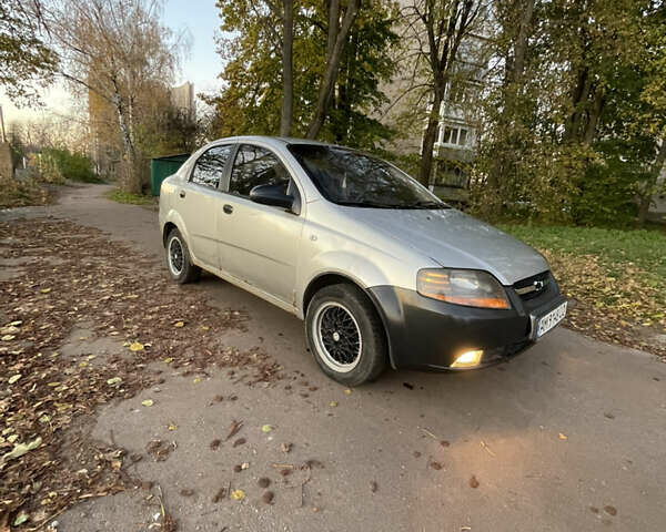 Сірий Шевроле Авео, об'ємом двигуна 1.5 л та пробігом 385 тис. км за 2200 $, фото 7 на Automoto.ua