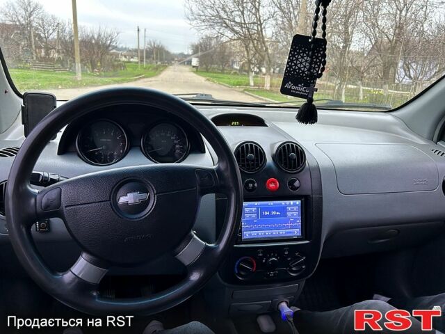 Серый Шевроле Авео, объемом двигателя 1.5 л и пробегом 255 тыс. км за 3000 $, фото 6 на Automoto.ua