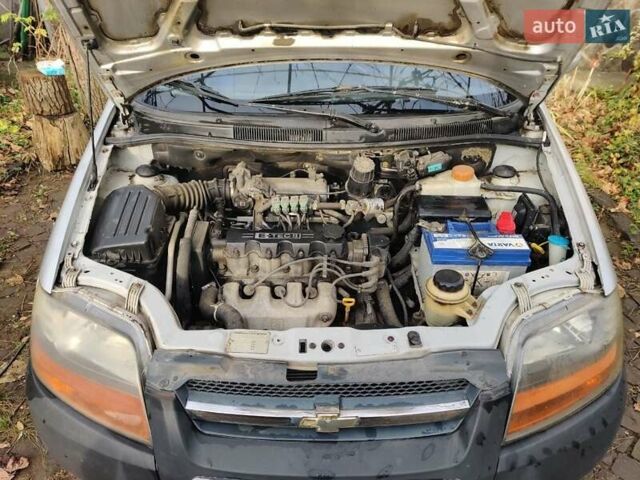 Сірий Шевроле Авео, об'ємом двигуна 1.5 л та пробігом 225 тис. км за 2008 $, фото 3 на Automoto.ua
