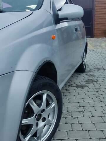 Серый Шевроле Авео, объемом двигателя 1.5 л и пробегом 245 тыс. км за 2600 $, фото 6 на Automoto.ua