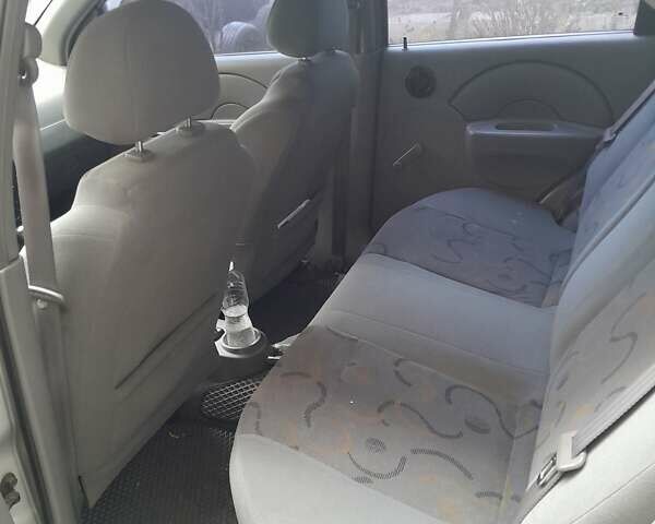 Сірий Шевроле Авео, об'ємом двигуна 1.5 л та пробігом 197 тис. км за 2500 $, фото 5 на Automoto.ua