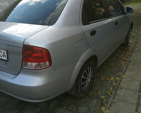 Серый Шевроле Авео, объемом двигателя 1.5 л и пробегом 260 тыс. км за 3000 $, фото 7 на Automoto.ua