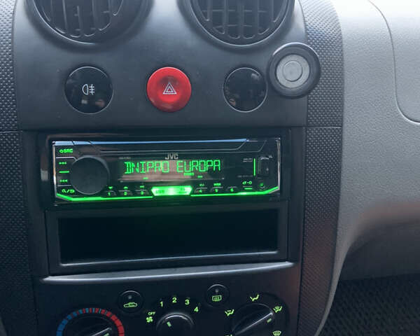 Серый Шевроле Авео, объемом двигателя 1.5 л и пробегом 230 тыс. км за 3400 $, фото 16 на Automoto.ua